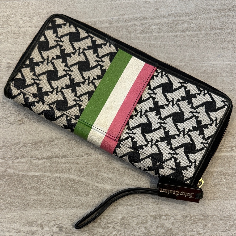 Vintage Juicy Couture Scottie Leather  Travel Wallet Wristlet